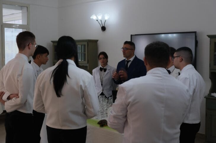 scuola 27